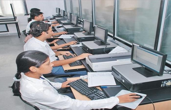 JNEC Aurangabad Labs photo 2